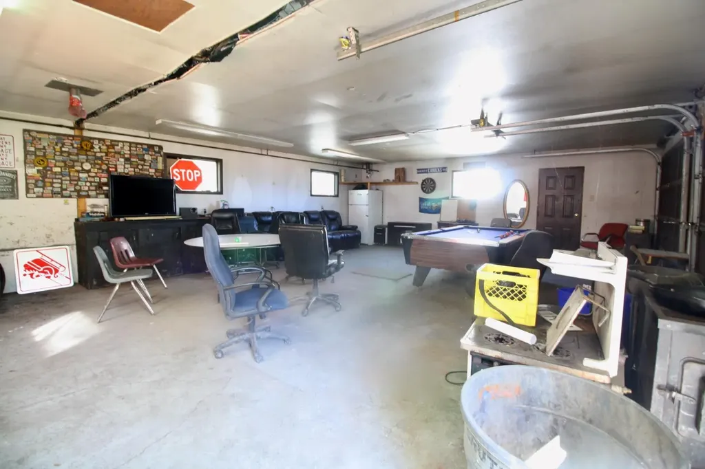 953 Bear Paw Crescent Zama City AB T0H 4E0