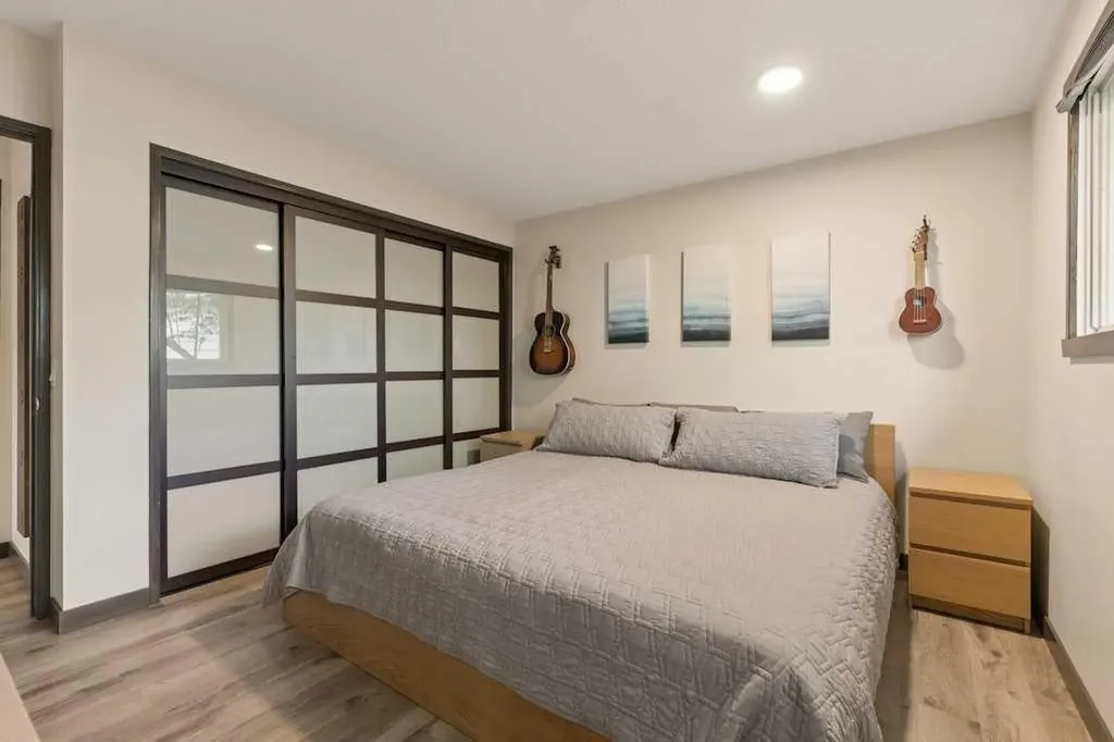 6216 Dalsby Road NW Calgary AB T3A 1M7