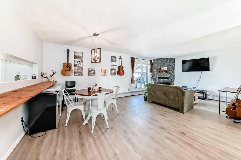 71 Cosgrove Crescent Red Deer AB T4P 2Z6