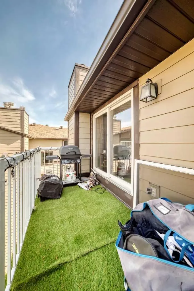 71 Cosgrove Crescent Red Deer AB T4P 2Z6