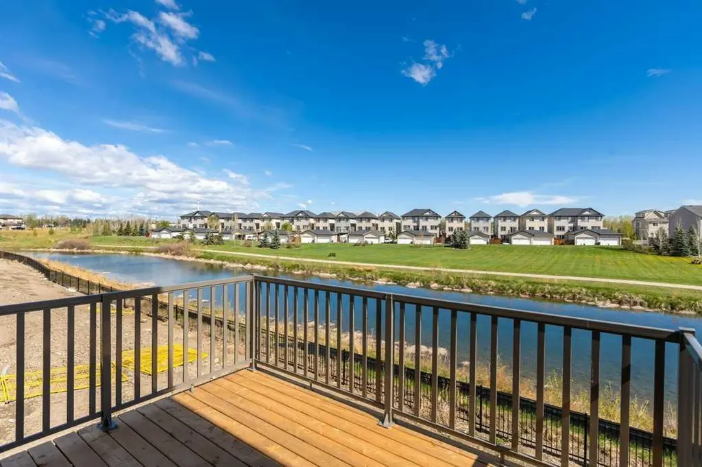 318 Montrose Crescent SE High River AB T1V 0L1