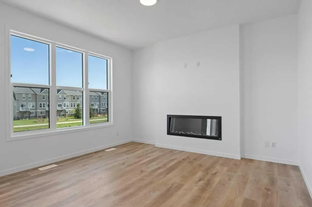 318 Montrose Crescent SE High River AB T1V 0L1