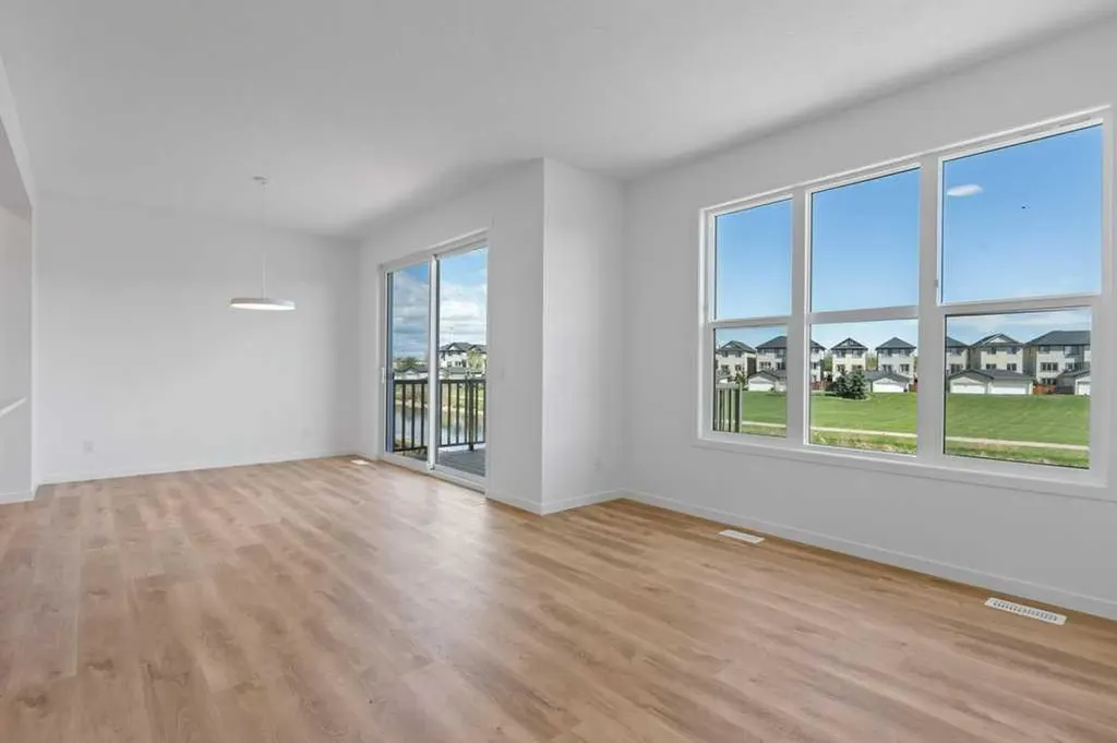 318 Montrose Crescent SE High River AB T1V 0L1