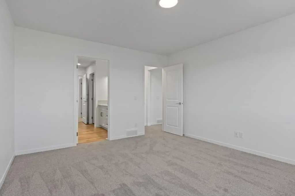 318 Montrose Crescent SE High River AB T1V 0L1