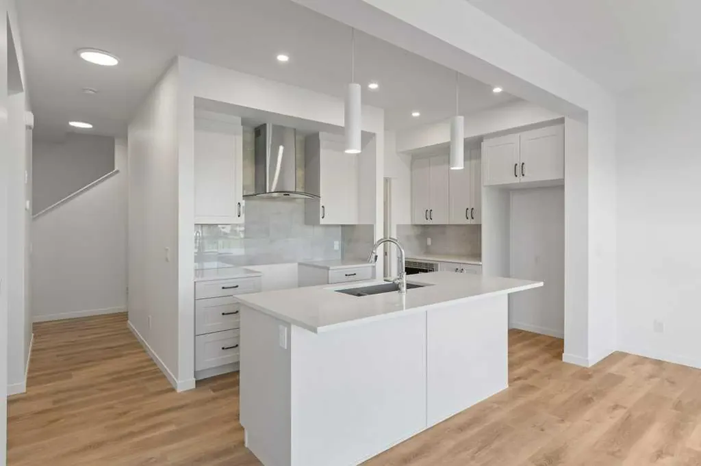 318 Montrose Crescent SE High River AB T1V 0L1