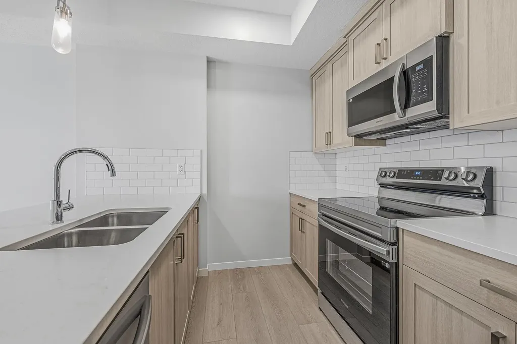 20295 Seton Way SE Calgary AB T3M 3Y7