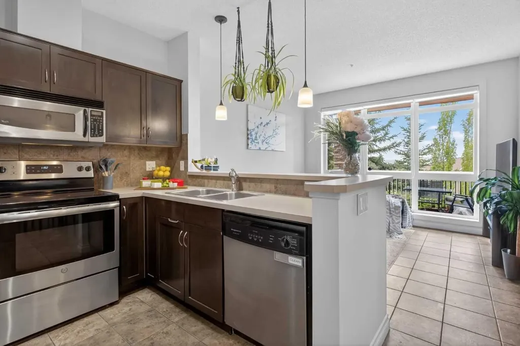 108 Rockyledge View NW Calgary AB T3G5X2