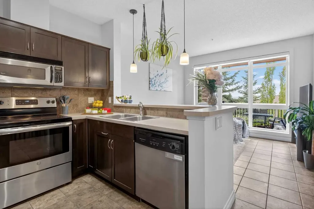 108 Rockyledge View NW Calgary AB T3G5X2