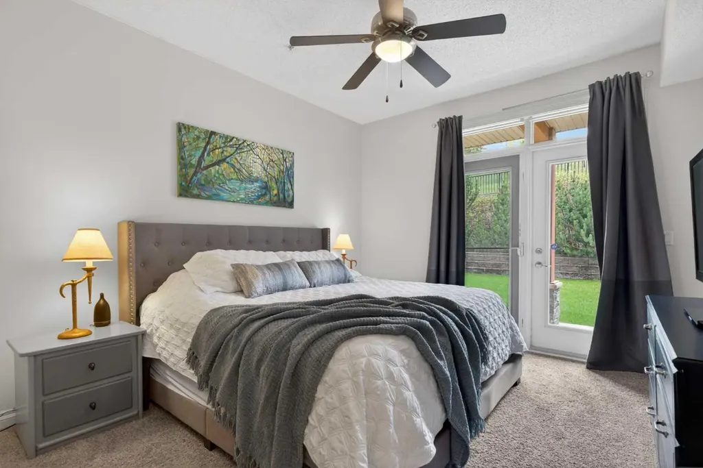 108 Rockyledge View NW Calgary AB T3G5X2