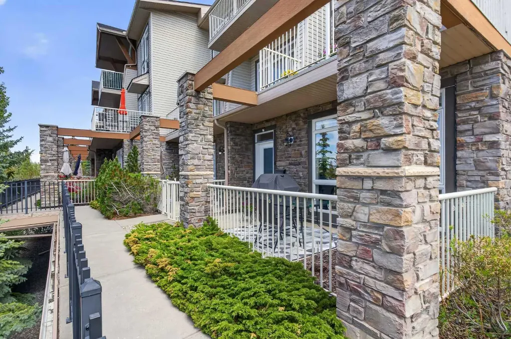 108 Rockyledge View NW Calgary AB T3G5X2