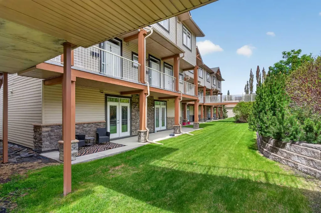 108 Rockyledge View NW Calgary AB T3G5X2