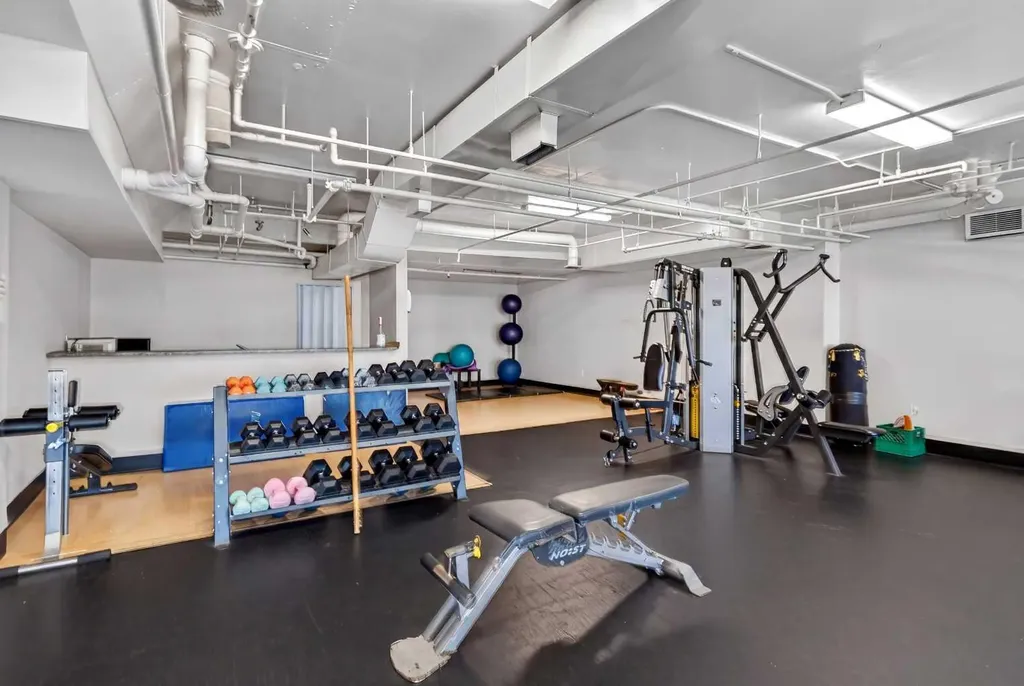 108 Rockyledge View NW Calgary AB T3G5X2