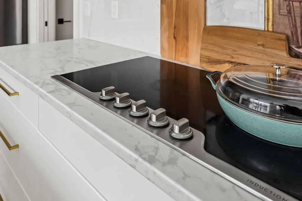 68 Cranbrook Cape SE Calgary AB T3M 3L5