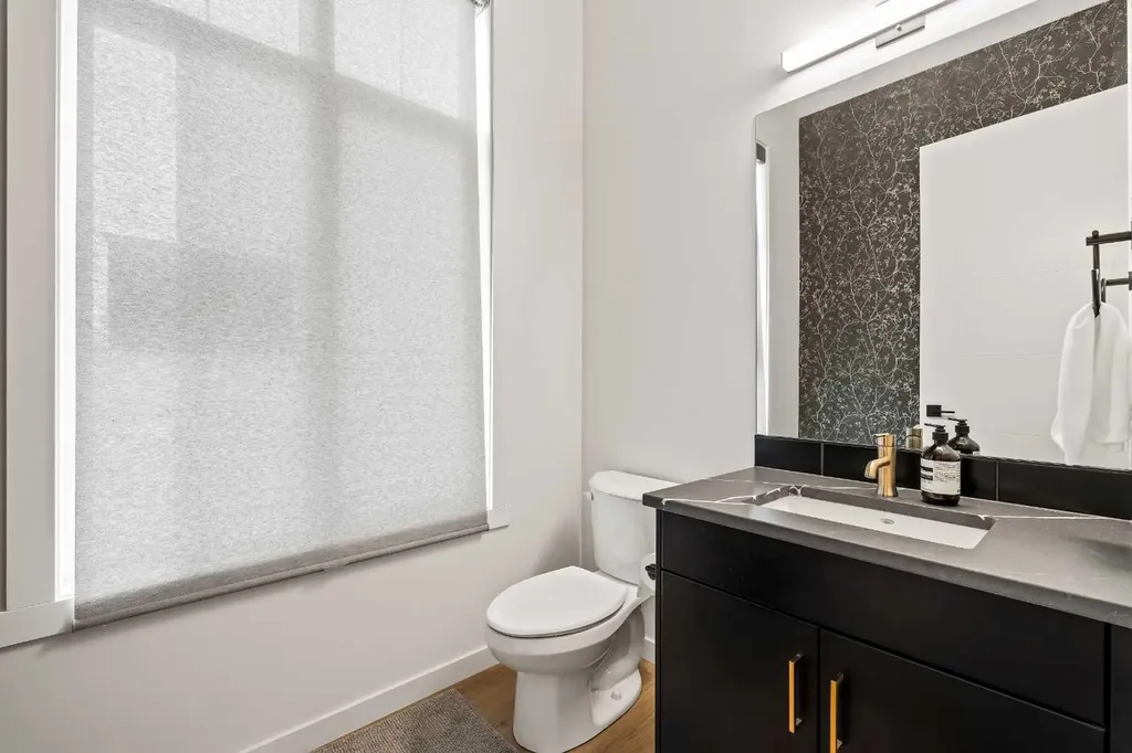 68 Cranbrook Cape SE Calgary AB T3M 3L5