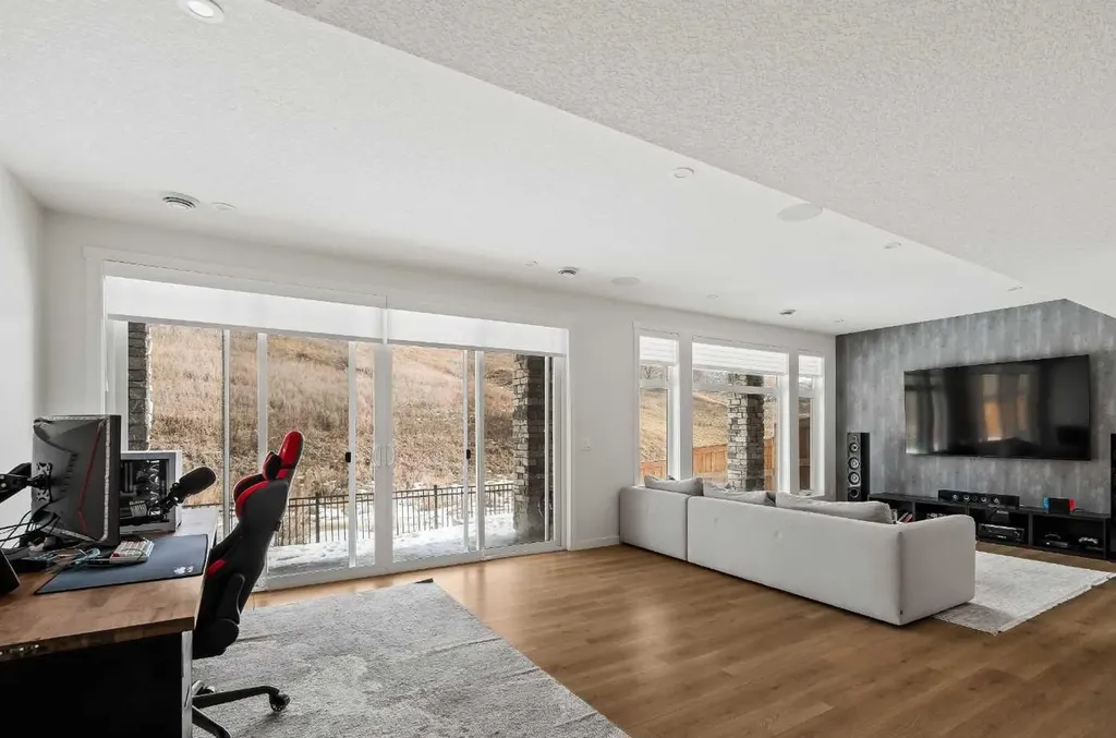 68 Cranbrook Cape SE Calgary AB T3M 3L5