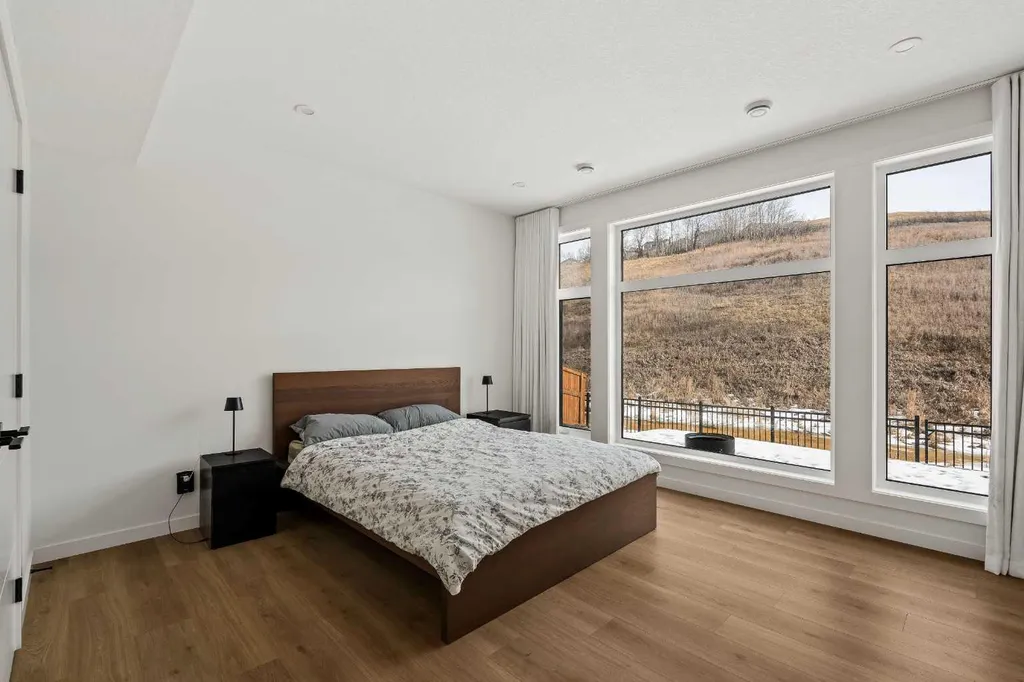 68 Cranbrook Cape SE Calgary AB T3M 3L5