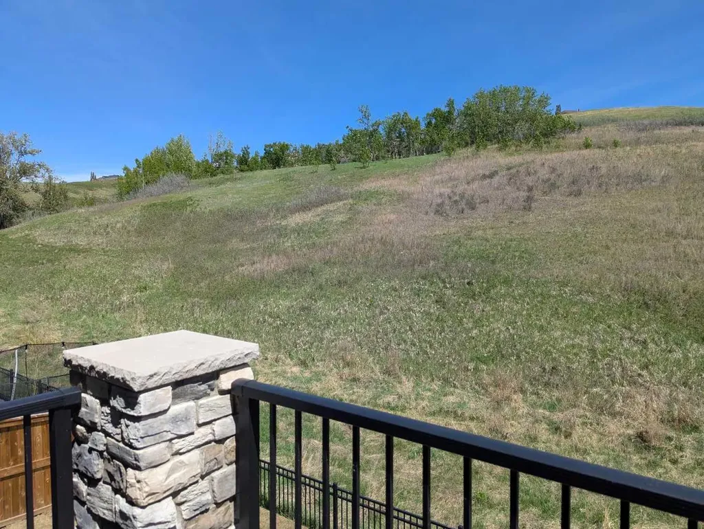 68 Cranbrook Cape SE Calgary AB T3M 3L5