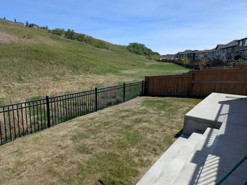 68 Cranbrook Cape SE Calgary AB T3M 3L5