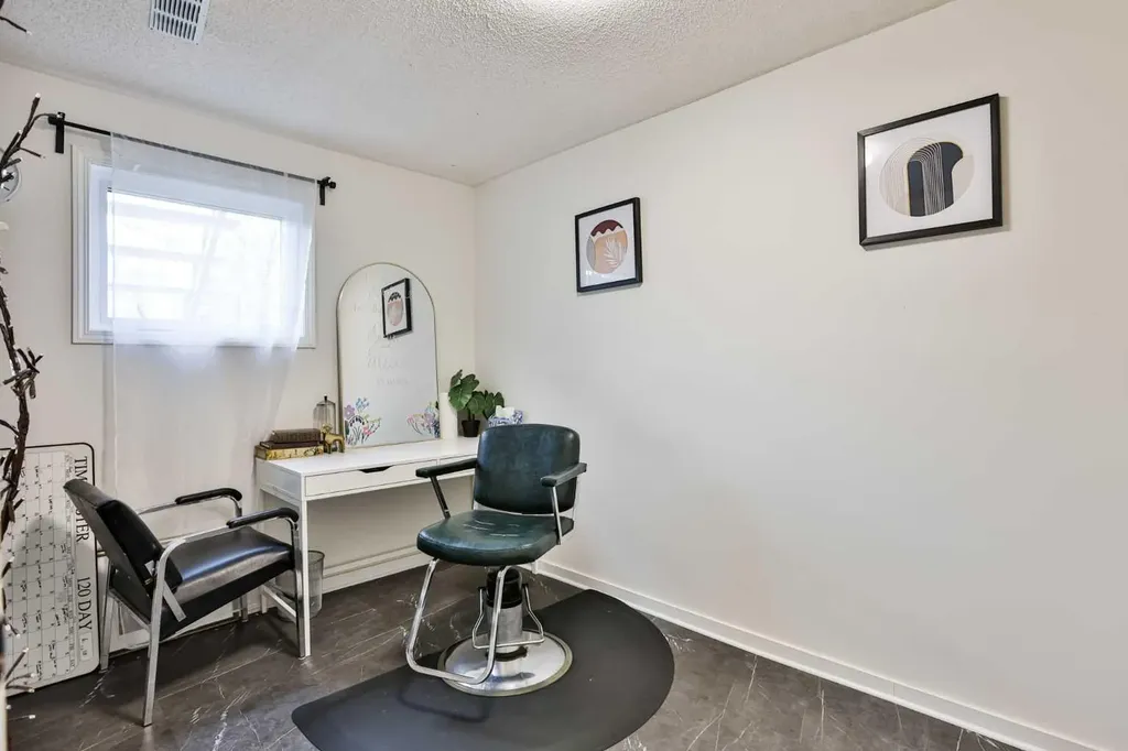 65 Princeton Crescent W Lethbridge AB T1K 4S5