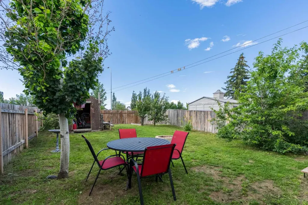 65 Princeton Crescent W Lethbridge AB T1K 4S5