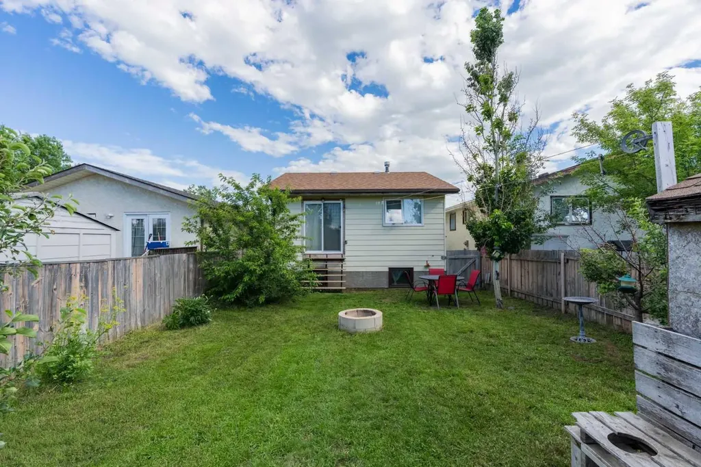 65 Princeton Crescent W Lethbridge AB T1K 4S5