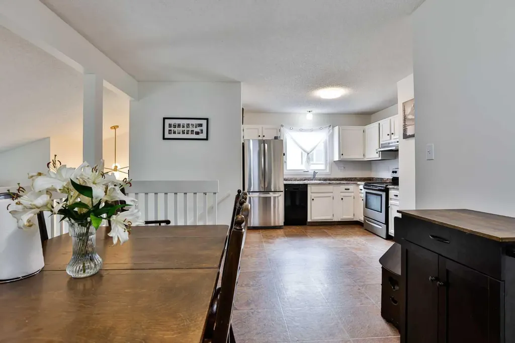 65 Princeton Crescent W Lethbridge AB T1K 4S5