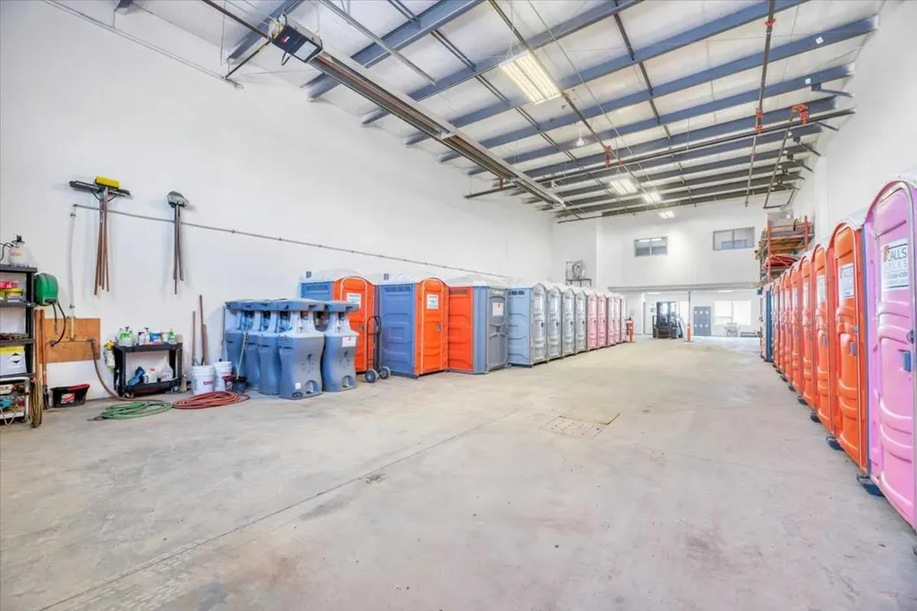 64062 393 Avenue E Rural Foothills County AB T1S 0L1