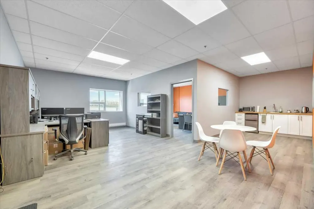 64062 393 Avenue E Rural Foothills County AB T1S 0L1