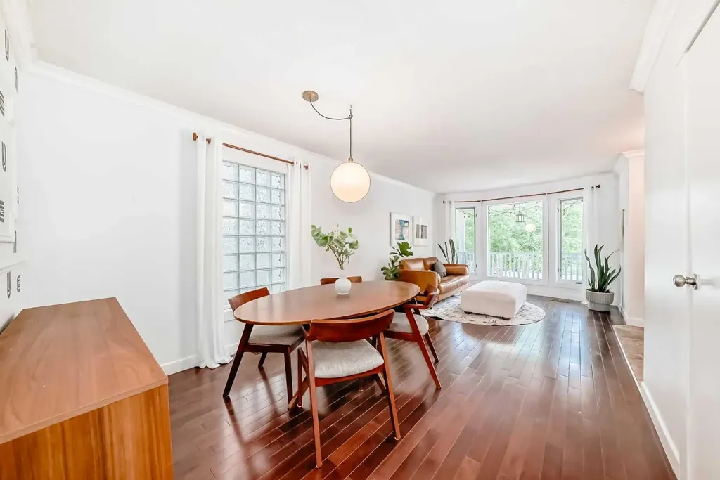 2235 7 Avenue Calgary AB T2N0Z9