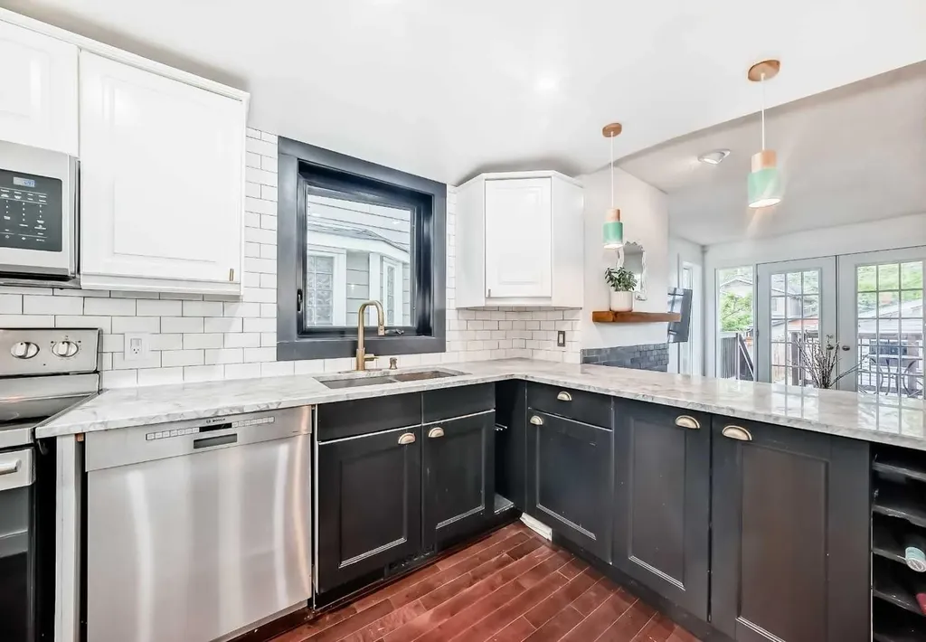 2235 7 Avenue Calgary AB T2N0Z9