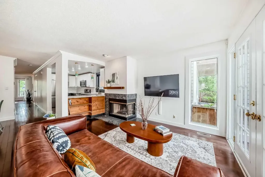 2235 7 Avenue Calgary AB T2N0Z9