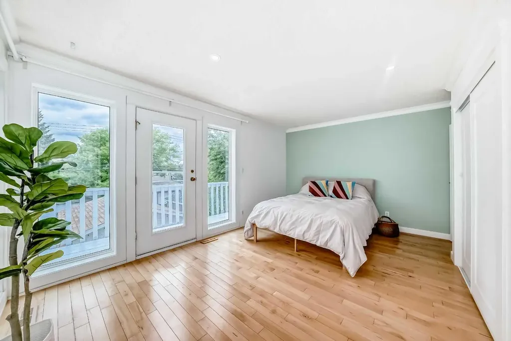 2235 7 Avenue Calgary AB T2N0Z9