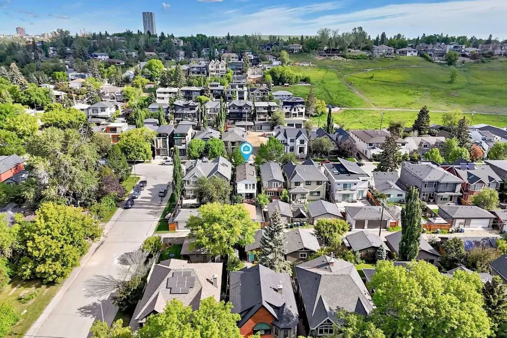 2235 7 Avenue Calgary AB T2N0Z9