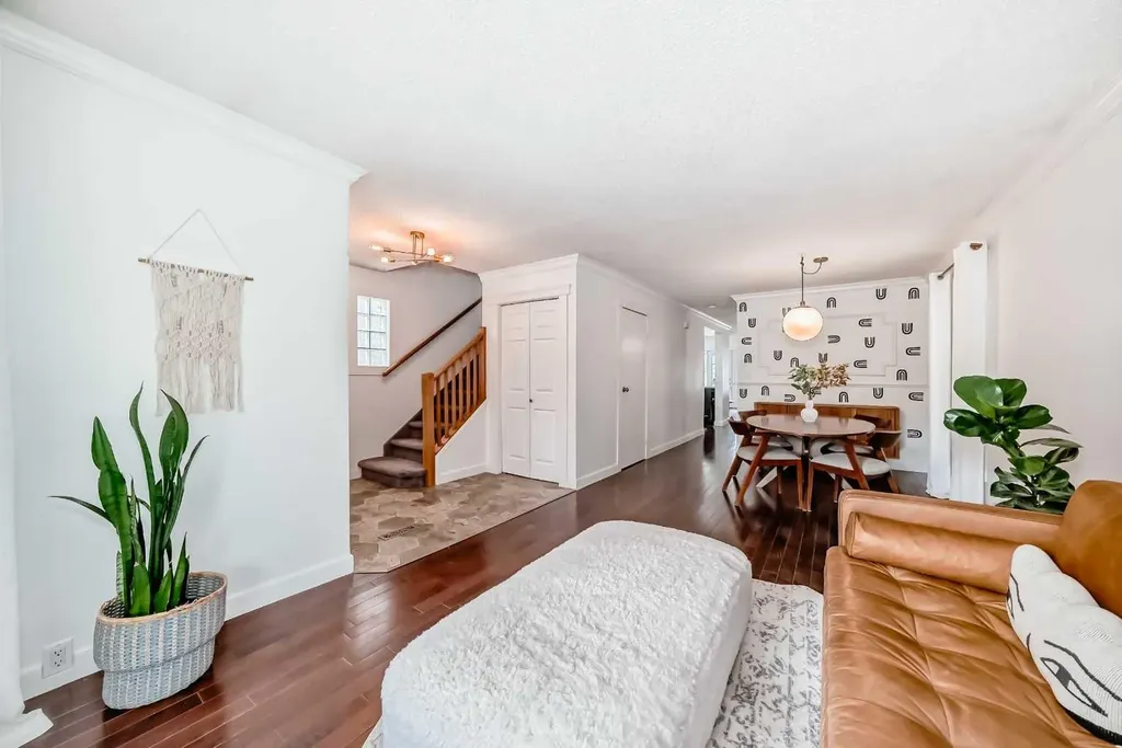 2235 7 Avenue Calgary AB T2N0Z9