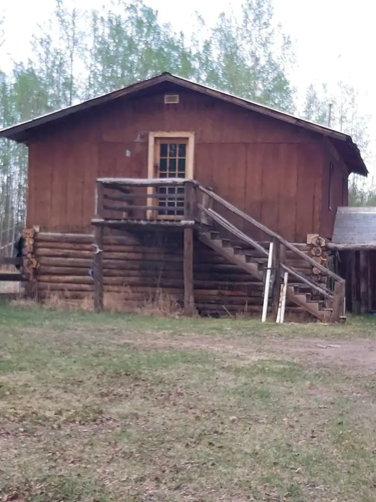 76517 Rrd 143a N Rural Big Lakes County AB T0G 1C0