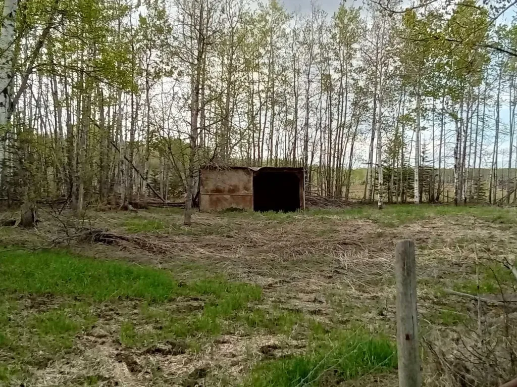 76517 Rrd 143a N Rural Big Lakes County AB T0G 1C0