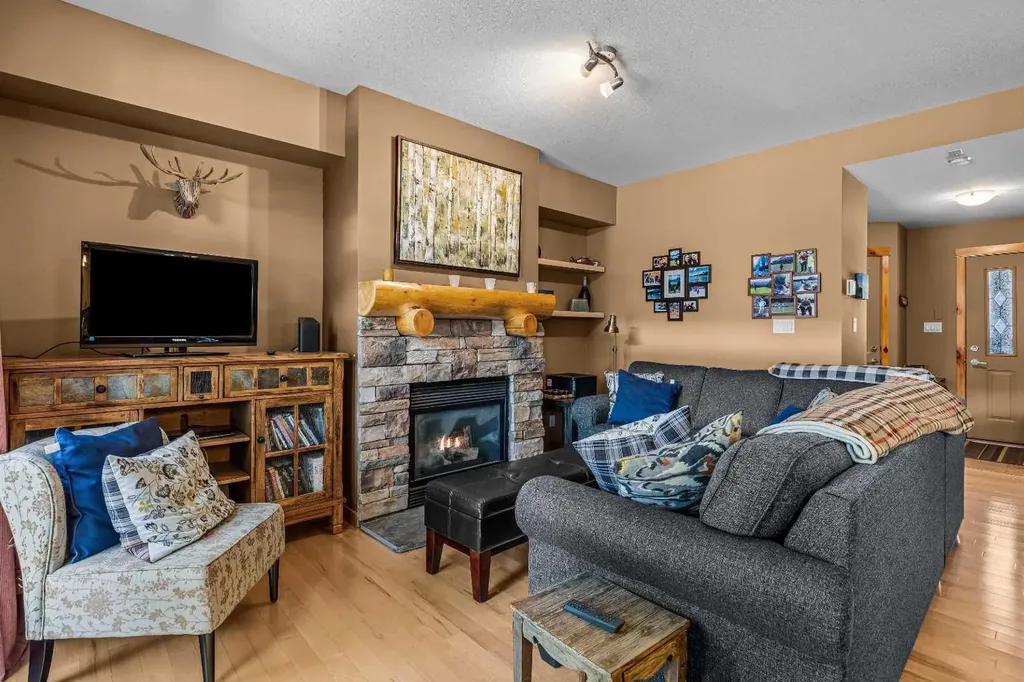 70 Dyrgas Gate Canmore AB T1W 3J6