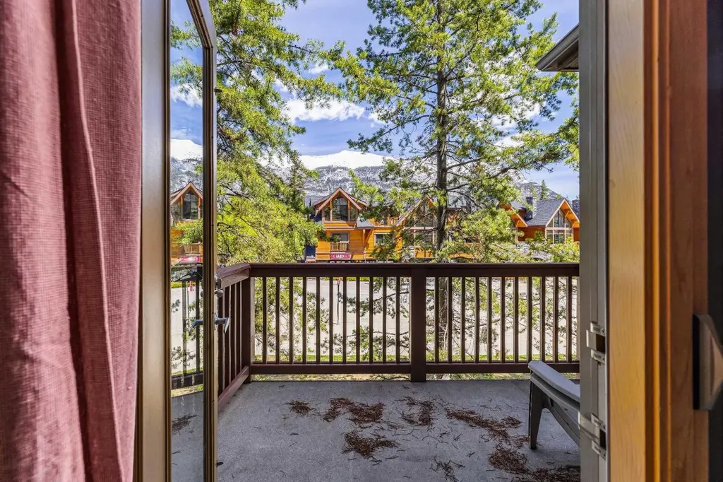 70 Dyrgas Gate Canmore AB T1W 3J6