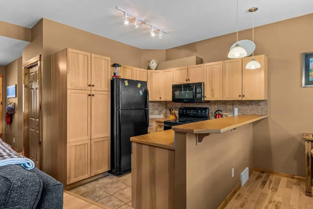 70 Dyrgas Gate Canmore AB T1W 3J6