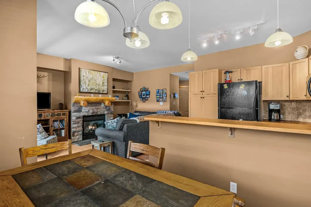 70 Dyrgas Gate Canmore AB T1W 3J6