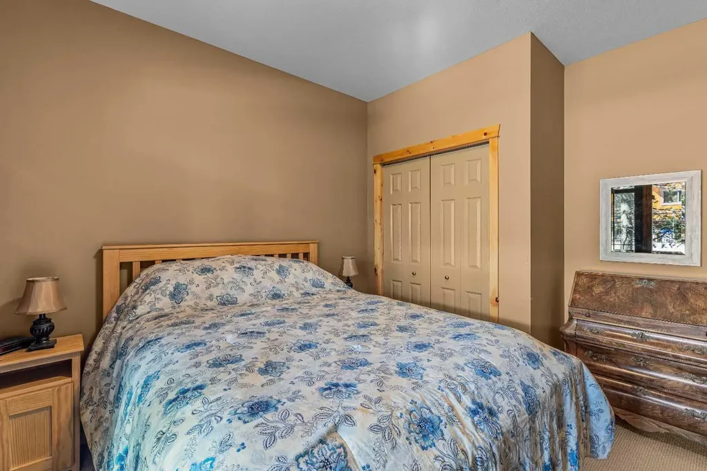 70 Dyrgas Gate Canmore AB T1W 3J6