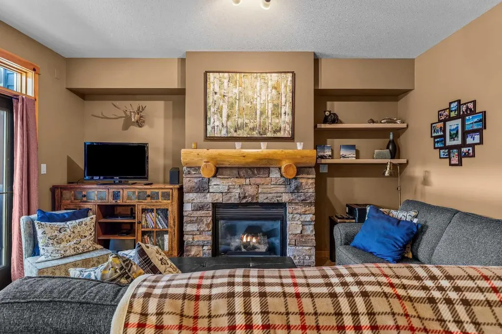 70 Dyrgas Gate Canmore AB T1W 3J6