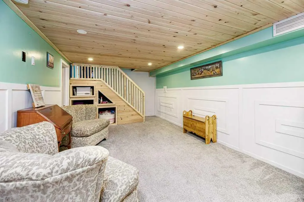 4836 49 Street Innisfail AB T4G1N2
