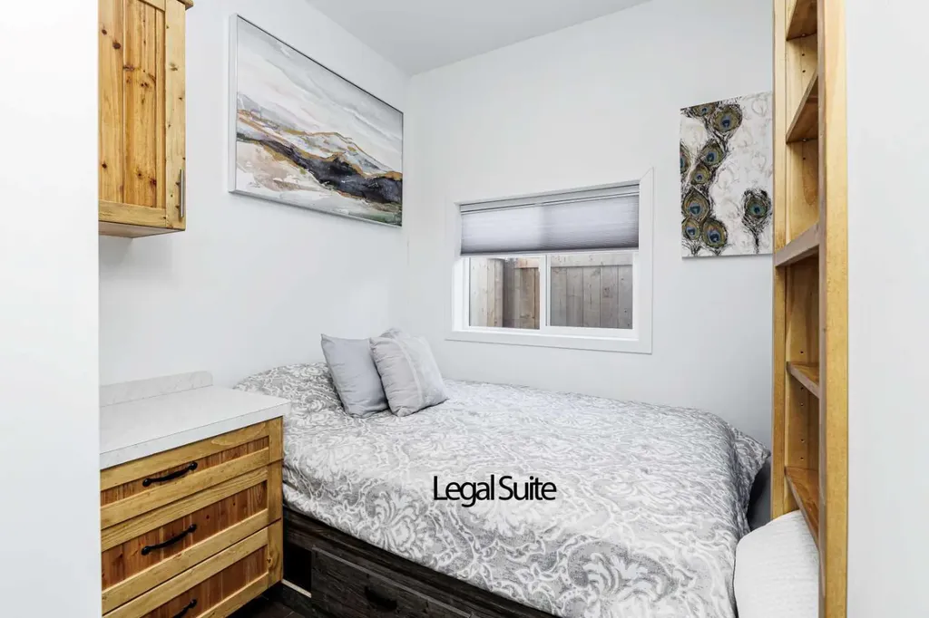 4836 49 Street Innisfail AB T4G1N2
