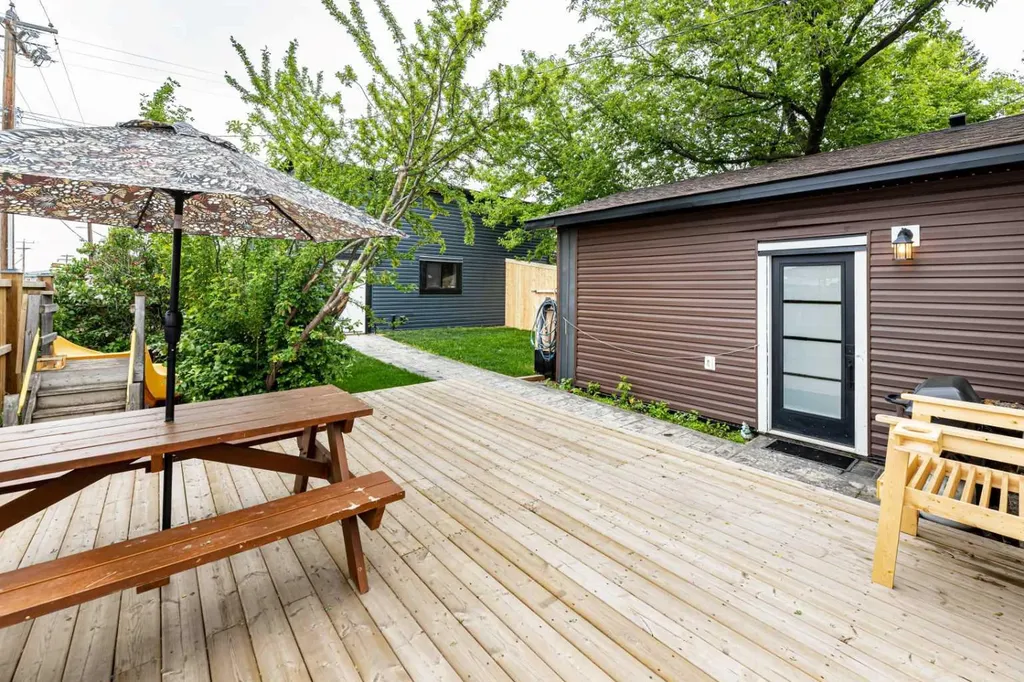4836 49 Street Innisfail AB T4G1N2