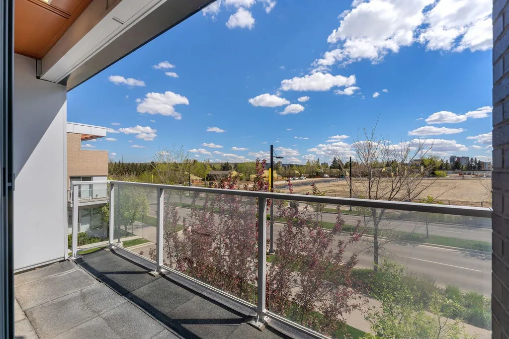 3125 39 Street NW Calgary AB T3B 6H5