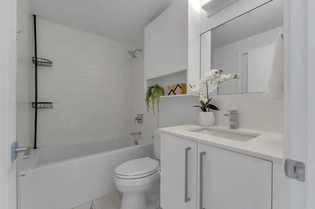 3125 39 Street NW Calgary AB T3B 6H5