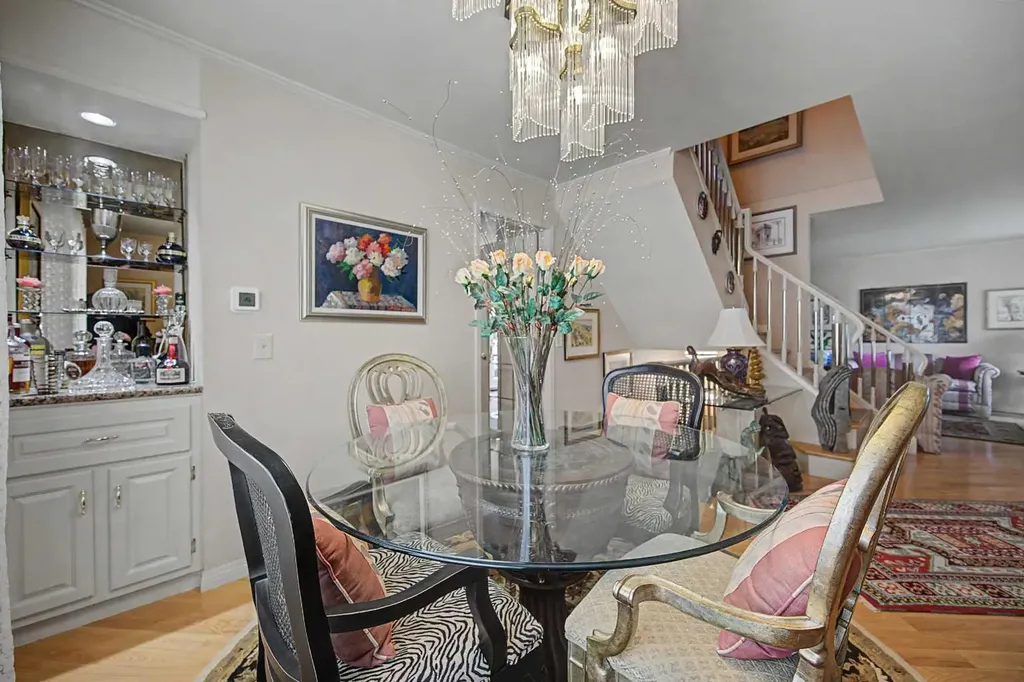 2020 Sirocco Drive SW Calgary AB T3H 2M9