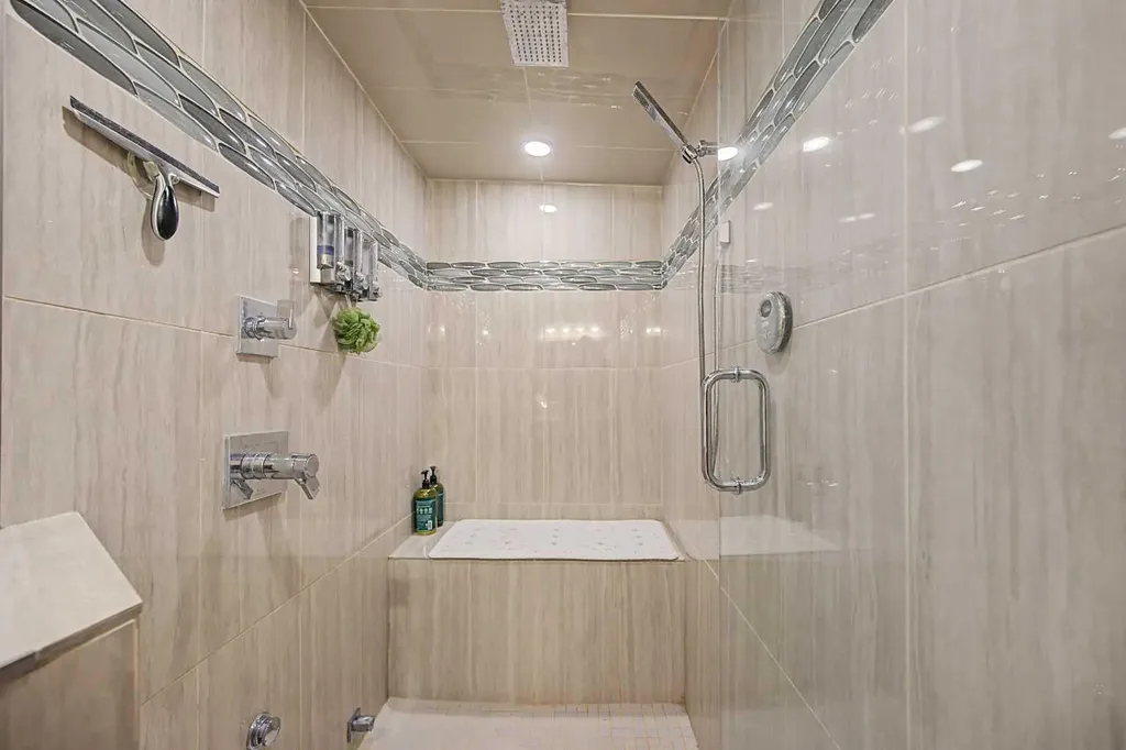 2020 Sirocco Drive SW Calgary AB T3H 2M9