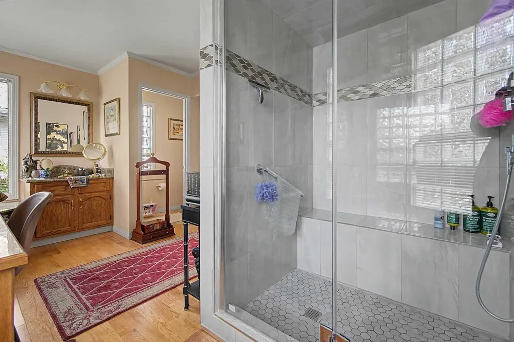 2020 Sirocco Drive SW Calgary AB T3H 2M9